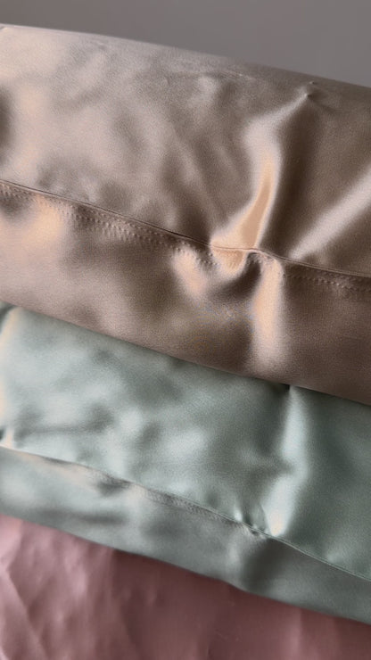 Mulberry silk pillowcase – 22 momme · 50 × 60 cm